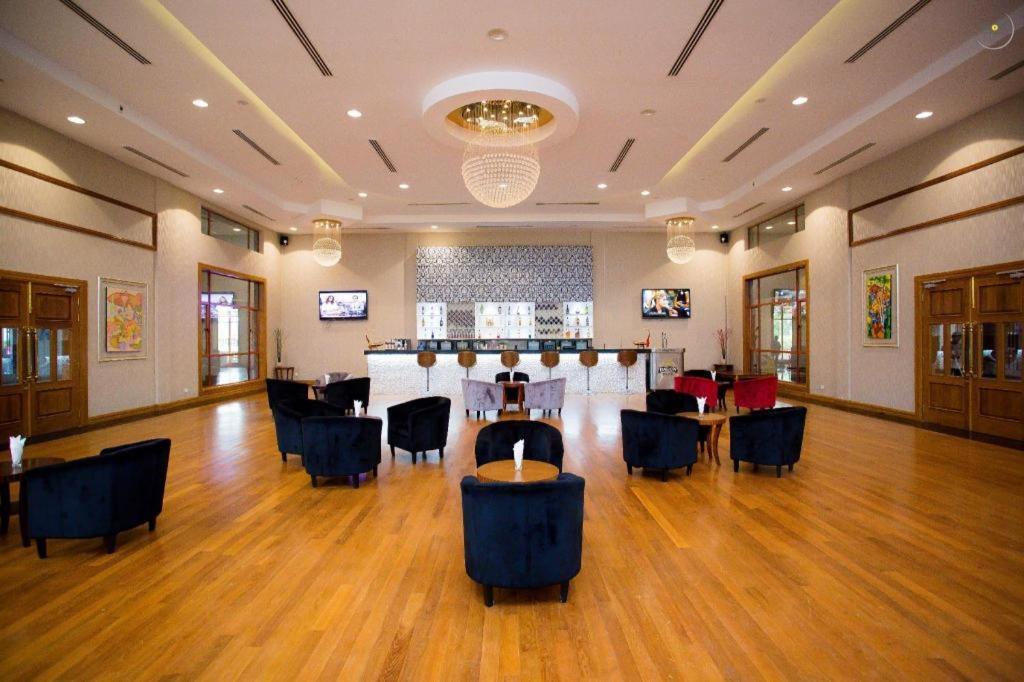 Horizon Lake View Resort Naypyidaw Екстер'єр фото