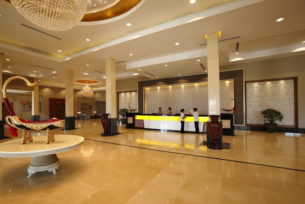 Horizon Lake View Resort Naypyidaw Екстер'єр фото