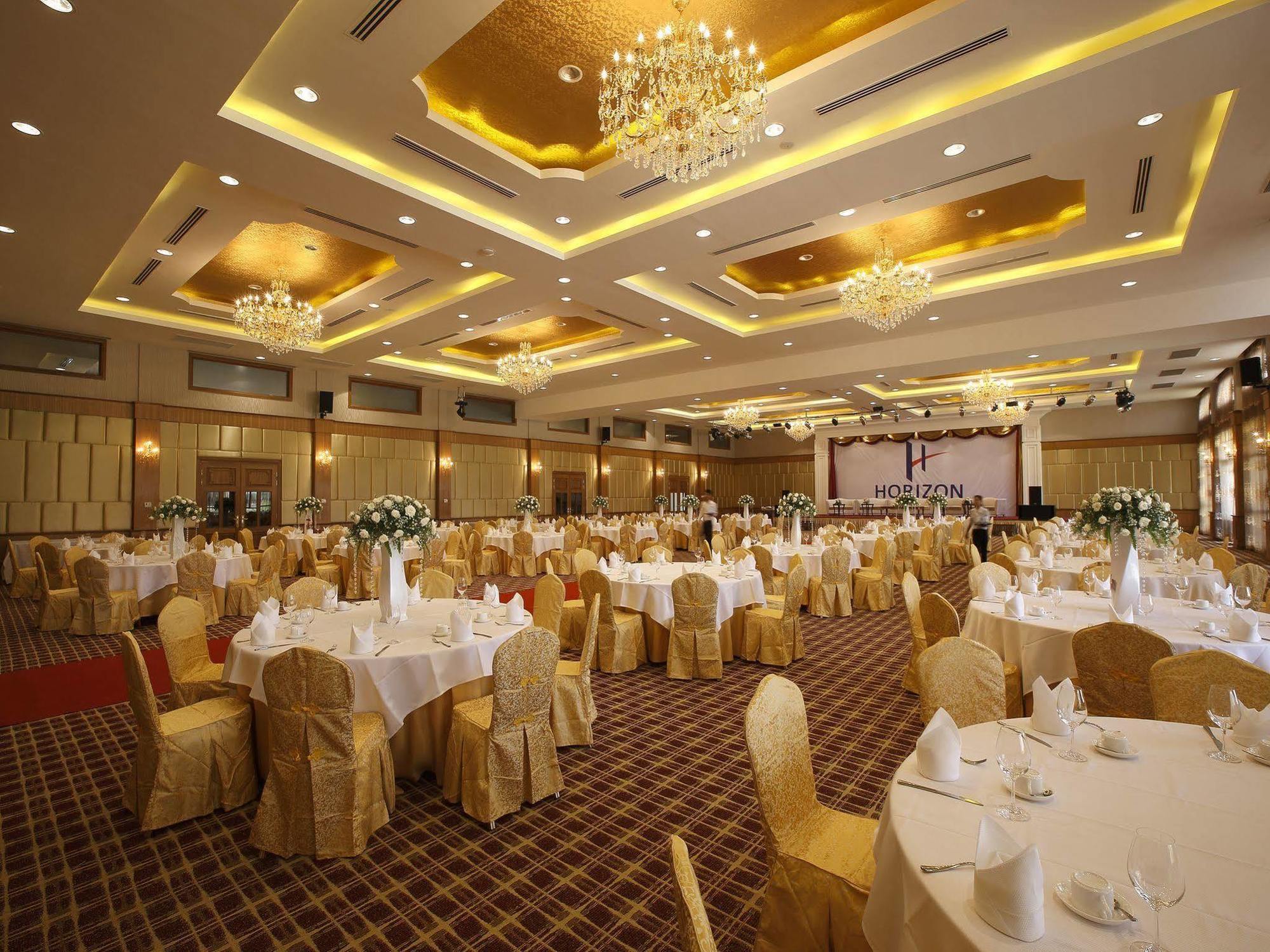 Horizon Lake View Resort Naypyidaw Екстер'єр фото