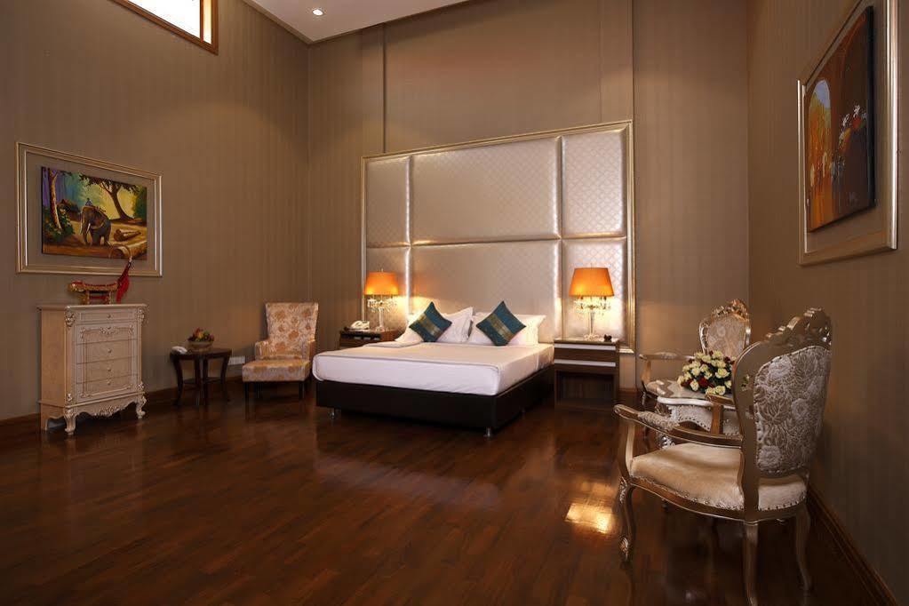 Horizon Lake View Resort Naypyidaw Екстер'єр фото