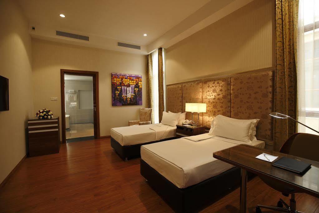 Horizon Lake View Resort Naypyidaw Екстер'єр фото